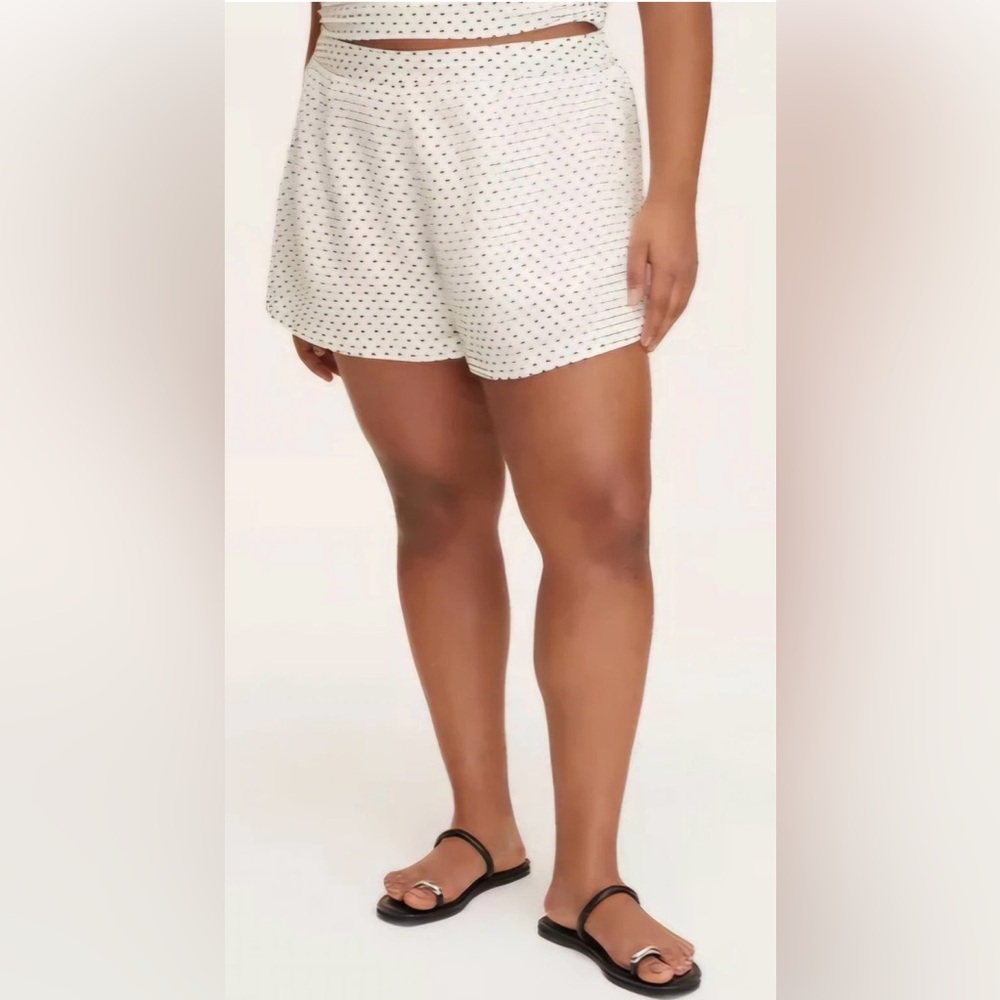 •KATE SPADE X TARGET•NWOT BLACK & CREAM POLKA DOT HI-WAISTED FLOWY SHORT SMALL
